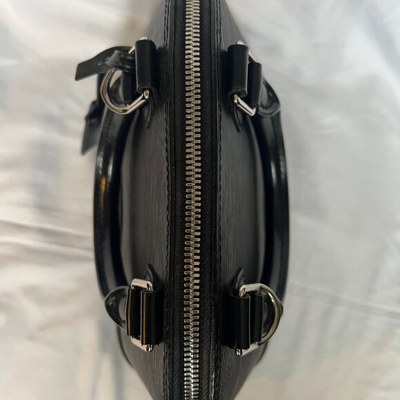 Authentic Louis Vuitton Alma BB Black Epi Leather Satchel Bag M40862 – Full Set - Picture 6 of 15